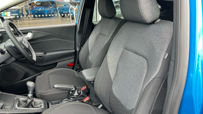 Ford Puma 1.0 EcoBoost Hybrid mHEV Titanium 5dr Petrol Hatchback - Image 24
